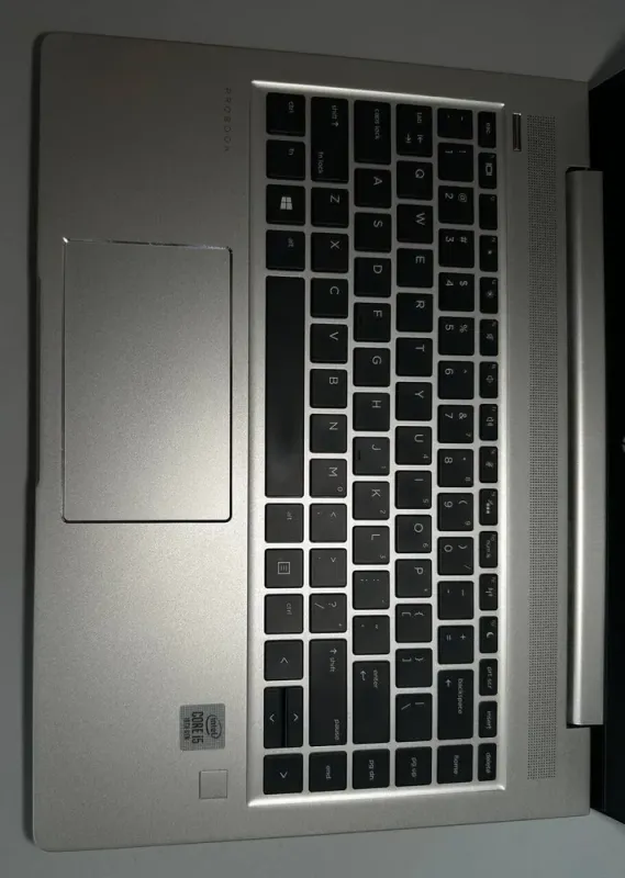 Ультрабук Б-клас HP ProBook 440 G7 / 14" (1920x1080) IPS / Intel Core i5-10210U (4 (8) ядра по 1.6 - 4.2 GHz) / 16 GB DDR4 / 256 GB SSD / Intel UHD Graphics / WebCam б/в - зображення 6