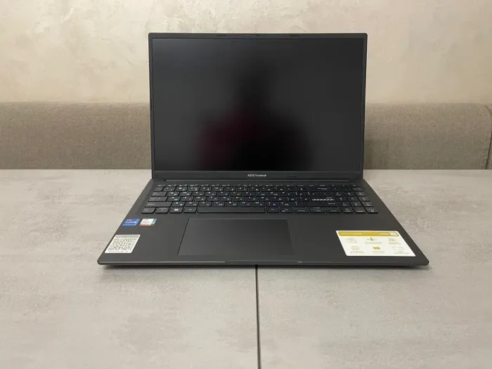 Ноутбук Asus VivoBook F1605ZA-WS74 / 16" (1920x1080) IPS / Intel Core i7-1255U (10 (12) ядер по 3.5 - 4.7 GHz) / 24 GB DDR4 / 1000 GB SSD M.2 / Intel Iris Xe Graphics / WebCam б/в - зображення 3