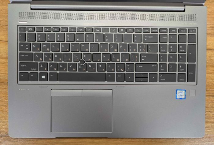 Мобільна робоча станція HP Zbook 15U G5 / 15,6" (1920x1080) IPS / Intel Core i7-8550U (4 (8) ядра по 1.8 - 4.0 GHz) / 16 GB DDR4 / 512 GB SSD / AMD Radeon Pro WX 3100, 2 GB GDDR5, 128-bit / TouchID / WebCam / Windows 10 б/в - изображение 3