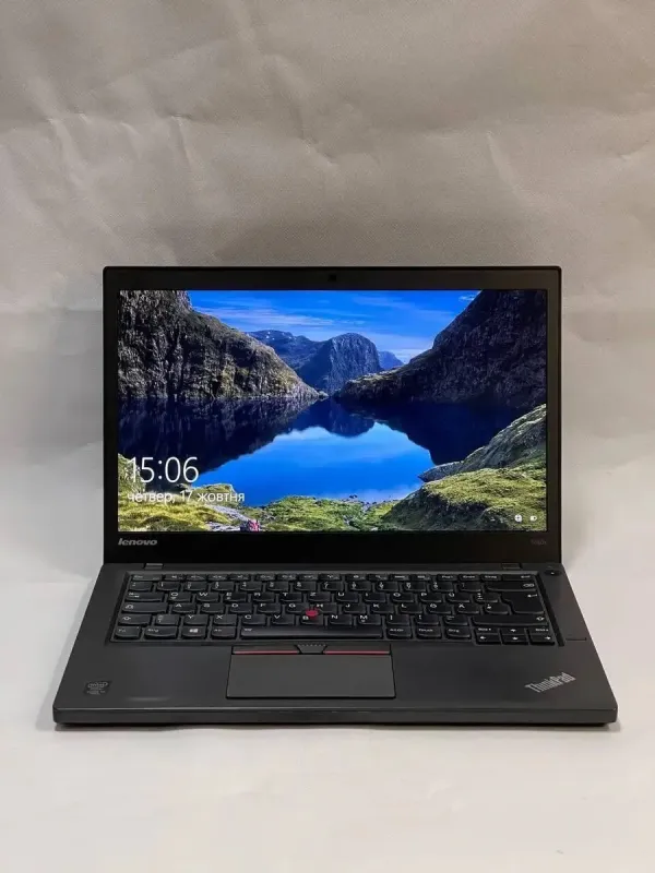 Ноутбук Б-клас Lenovo ThinkPad T450s / 14" (1600x900) TN / Intel Core i5-5300U (2 (4) ядра по 2.3 - 2.9 GHz) / 8 GB DDR3 / 180 GB SSD / Intel HD Graphics 5500 / WebCam / VGA б/в - зображення 3