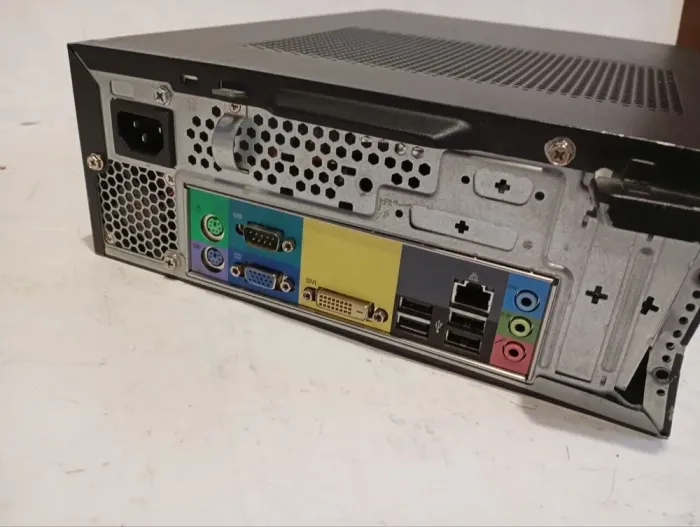 ПК Б-клас Acer Veriton X2632G SFF / Intel Core i5-4460 (4 ядра по 3.2 - 3.4 GHz) / 8 GB DDR3 / 320 GB HDD / Intel HD Graphics 4600 / DVD-RW б/в - зображення 6