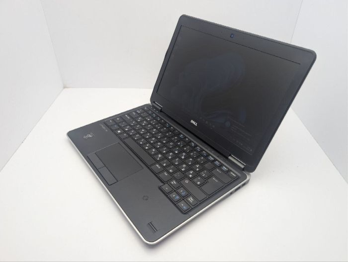 Нетбук Dell Latitude E7240 / 12.5" (1366x768) TN / Intel Core i5-4210U (2 (4) ядра по 1.7 - 2.7 GHz) / 8 GB DDR3 / 120 GB SSD / Intel HD Graphics 4400 / WebCam б/в - изображение 7