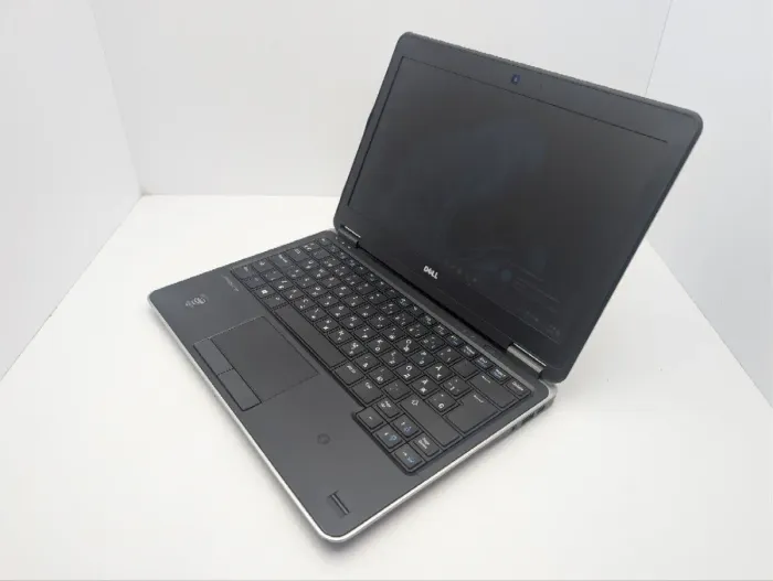 Нетбук Dell Latitude E7240 / 12.5" (1366x768) TN / Intel Core i5-4210U (2 (4) ядра по 1.7 - 2.7 GHz) / 8 GB DDR3 / 120 GB SSD / Intel HD Graphics 4400 / WebCam б/в - зображення 7