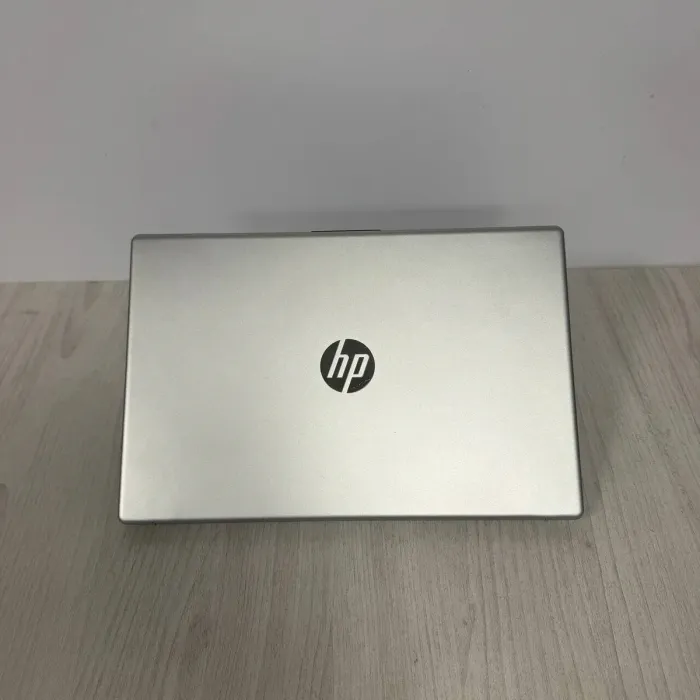 Ультрабук Б-клас HP 15-fd0182wm / 15.6" (1920x1080) IPS / Intel Core i7-1355U (10 (12) ядер по 3.7 - 5.0 GHz) / 16 GB DDR4 / 1000 GB SSD / Intel Iris Xe Graphics / WebCam б/в - зображення 9