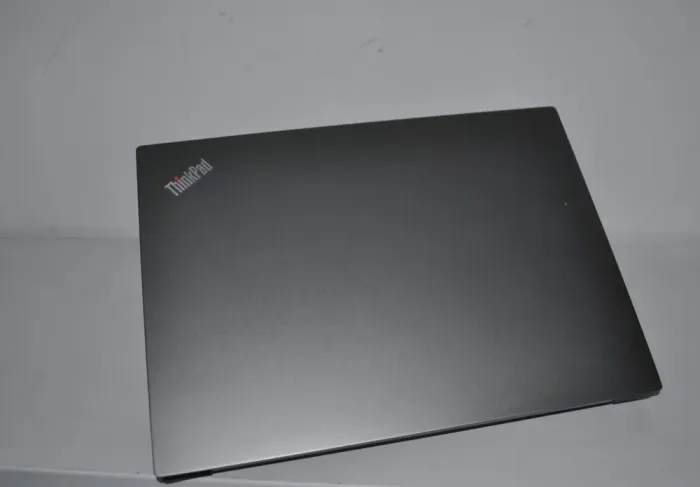 Ноутбук Lenovo ThinkPad E480 / 14" (1920x1080) IPS / Intel Core i5-7200U (2 (4) ядра по 2.5 - 3.1 GHz) / 16 GB DDR4 / 480 GB SSD / Intel UHD Graphics 620 / WebCam / Windows 11 Pro б/в - зображення 9