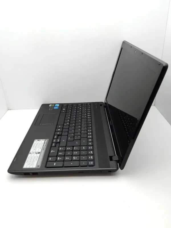 Ноутбук Acer Aspire 5742G / 15.6" (1366x768) TN / Intel Core i5-450M (2 (4) ядра по 2.4 - 2.6 GHz) / 6 GB DDR3 / 500 GB HDD / nVidia GeForce GT 540M, 1 GB GDDR3, 128-bit / WebCam / DVD-ROM б/в - зображення 7