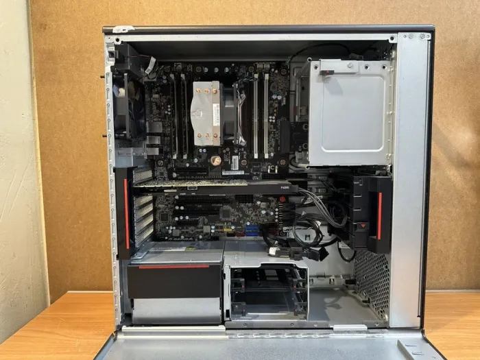 Робоча станція Lenovo ThinkStation P520 Tower / Intel Xeon W-2123 (4 (8) ядра по 3.6 - 3.9 GHz) / 64 GB DDR4 / 500 GB SSD + 2000 GB HDD / nVidia Quadro P4000, 8 GB GDDR5, 256-bit / 690W / DisplayPort б/в - зображення 7