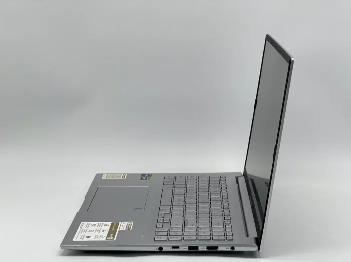 Ігровий ультрабук Asus Vivobook Pro 16X K3605V / 16" (1920x1200) IPS / Intel Core i9-13900H (14 (20) ядер по 4,1 - 5,4 ГГц) / 32 ГБ DDR4 / 960 ГБ SSD / nVidia GeForce RTX 4050, 6 ГБ GDDR6, 96-біт / Веб-камера б/в - зображення 4