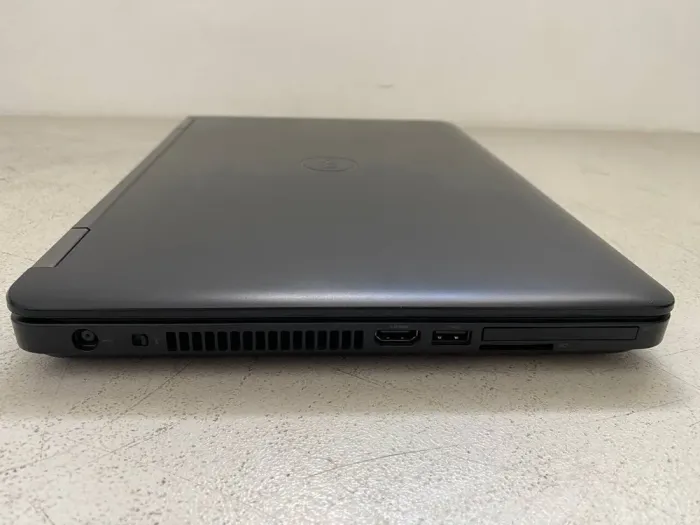 Ноутбук Б-клас Dell Latitude E5440 / 14" (1366x768) TN / Intel Core i5-4310U (2 (4) ядра по 2.0 - 3.0 GHz) / 8 GB DDR3 / 240 GB SSD / Intel HD Graphics 5500 / WebCam / VGA б/в - зображення 4