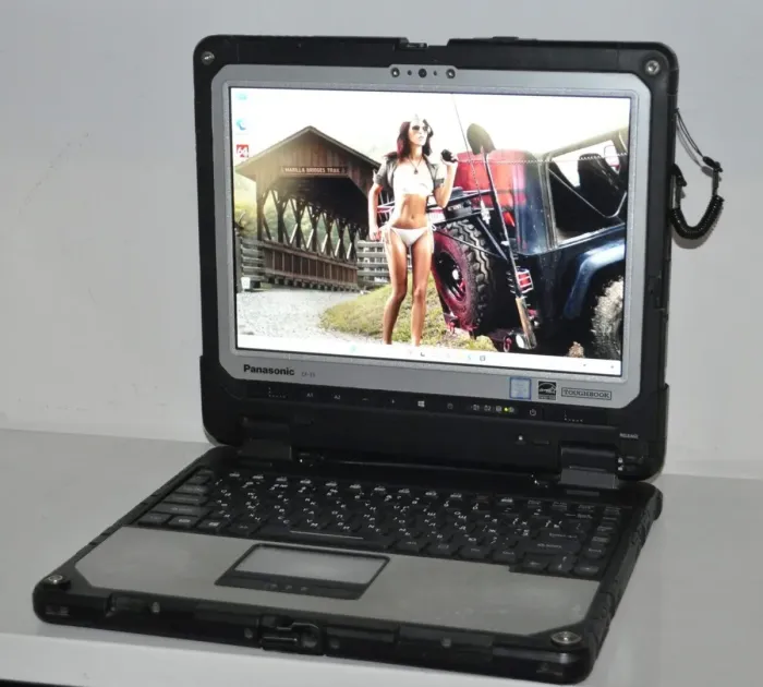 Захищений нетбук-трансформер Б-клас Panasonic ToughBook CF-33 MK2 / 12" (2160x1440) IPS Touch / Intel Core i5-7300U (2 (4) ядра по 2.6 - 3.5 GHz) / 8 GB DDR4 / 256 GB SSD / Intel HD Graphics 620 / WebCam / Windows 11 Pro б/в - зображення 4
