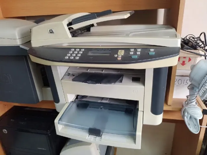 МФУ HP LaserJet M1522n / Лазерний монохромний друк / 600x600 dpi / A4 / 23 стор / хв / USB 2.0, Ethernet б/в - зображення 2