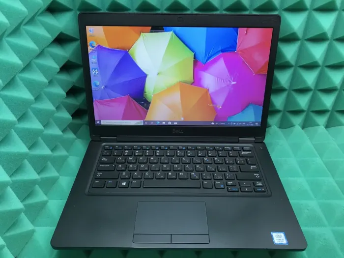 Ноутбук Dell Latitude 5490 / 14" (1366x768) TN / Intel Core i5-7300U (2 (4) ядра по 2.6 - 3.5 GHz) / 8 GB DDR4 / 256 GB SSD / Intel HD Graphics 620 / WebCam / USB 3.1 / HDMI / Windows 10 б/в - зображення 2