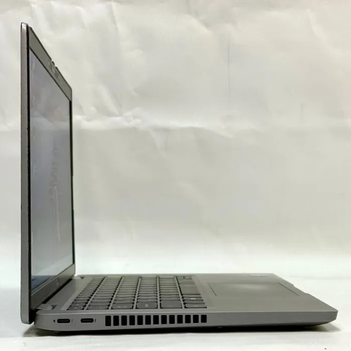 Ультрабук Б-клас Dell Latitude 5420 / 14" (1920x1080) IPS Touch / Intel Core i7-1185G7 (4 (8) ядра по 3.0 - 4.2 GHz) / 32 GB DDR4 / 512 GB SSD / Intel Iris X Graphics / WebCam / Windows 11 Pro б/в - зображення 7