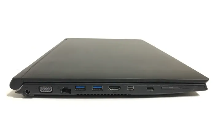 Ноутбук Clevo N350TW / 15.6" (1920x1080) IPS / Intel Core i7-8700T (6 (12) ядер по 2.4 - 4.0 GHz) / 16 GB DDR4 / 128 GB SSD + 750 HDD / Intel HD Graphics 630 / DVD-ROM / WebCam б/в - зображення 4