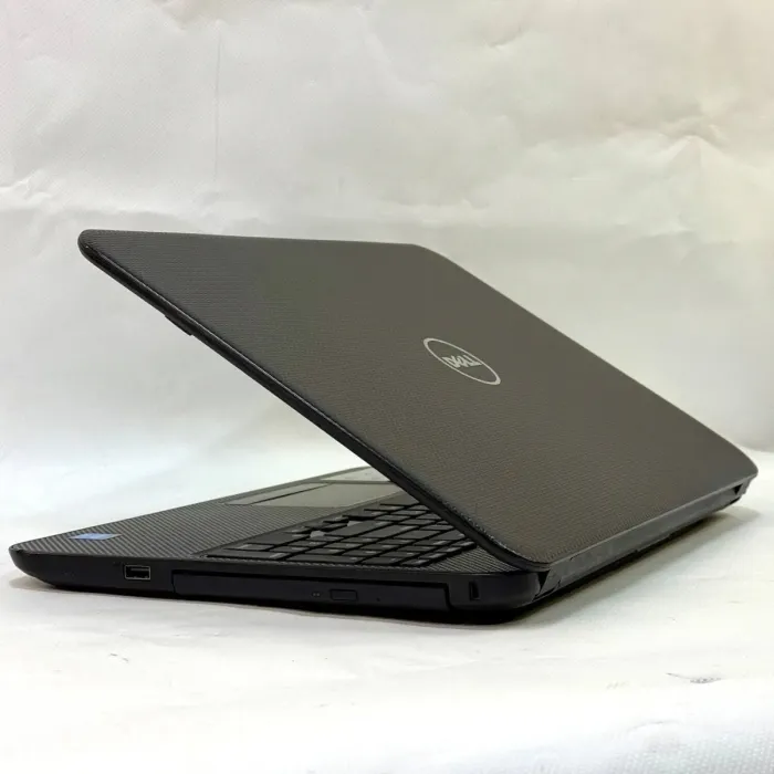 Ноутбук Б-клас Dell Inspiron 3537 / 15.6" (1366x768) TN / Intel Core i3-4010U (2 (4) ядра по 1.7 GHz) / 8 GB DDR3 / 120 GB SSD / Intel HD Graphics 4400 / WebCam / DVD-ROM / Windows 10 Pro б/в - зображення 8