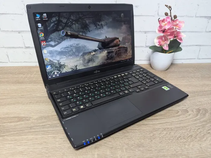 Ноутбук Б-клас Fujitsu LifeBook A544 / 15.6" (1366x768) TN / Intel Core i5-4200M (2 (4) ядра по 2.5 - 3.1 GHz) / 8 GB DDR3 / 128 GB SSD / Intel HD Graphics 4600 / WebCam / DVD-ROM б/в - зображення 3