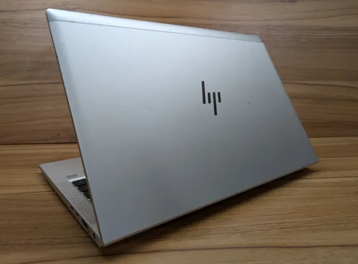 Ультрабук HP EliteBook 840 G7 / 14" (1920x1080) IPS / Intel Core i5-10310U (4 (8) ядра по 1.7 - 4.4 GHz) / 16 GB DDR4 / 480 GB SSD / Intel UHD Graphics / WebCam / TouchID / Windows 10 б/в - зображення 7