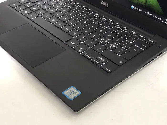 Ультрабук Dell XPS 13 9360 / 13.3" (1920x1080) IPS / Intel Core i7-7500U (2 (4) ядра по 2.7 - 3.5 GHz) / 8 GB DDR4 / 256 GB SSD / Intel HD Graphics 620 / WebCam / Win 10 Pro б/в - зображення 9