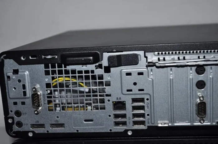 Комп'ютер HP EliteDesk 800 G3 SFF / Intel Core i5-6500 (4 ядра по 3.2 - 3.6 GHz) / 16 GB DDR4 / 2000 GB SSD / Intel HD Graphics 530 / DisplayPort / Windows 11 Pro б/в - зображення 8