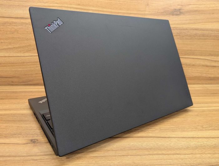 Ноутбук Lenovo ThinkPad T560 / 15.6" (1366x768) TN / Intel Core i5-6200U (2 (4) ядра по 2.3 - 2.8 GHz) / 16 GB DDR3 / 256 GB SSD / Intel HD Graphics 520 / WebCam / Windows 10 б/в - зображення 7