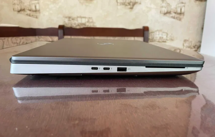 Ігровий ноутбук Dell Precision 7760 / 17.3" (1920x1080) FullHD IPS / Intel Core i7-11850H (8 (16) ядер по 2.5 - 4.8 GHz) / 64 GB DDR4 / 512 GB SSD+512 GB SSD / nVidia RTX A3000, 6 GB GDDR6, 192-bit / WebCam б/в - зображення 6