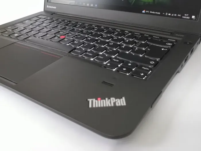 Ультрабук Lenovo ThinkPad S440 / 14" TN / Core i5-4210U (2(4) ядра по 1.7-2.7 GHz) / 8GB DDR3 / 256GB SSD / HD Graphics 4400 / WebCam б/в - зображення 9