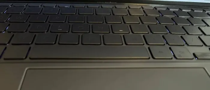 Ультрабук Б-клас Asus ZenBook 14 Q407IQ / 14" (1920x1080) IPS / AMD Ryzen 5 4500U (6 ядер по 2.3 - 4.0 GHz) / 8 GB DDR4 / 256 GB SSD / nVidia GeForce MX350, 2 GB GDDR5, 64-bit / WebCam / Win 11 Home б/в - зображення 8