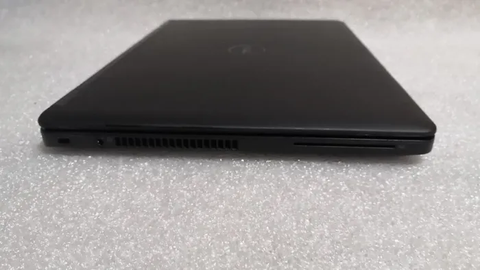 Ноутбук Dell Latitude E5450 / 14" (1920x1080) IPS / Intel Core i3-5010U (2 (4) ядра по 2.1 GHz) / 8 GB DDR3 / 128 GB SSD / HD Graphics 5500 / WebCam б/в - зображення 7