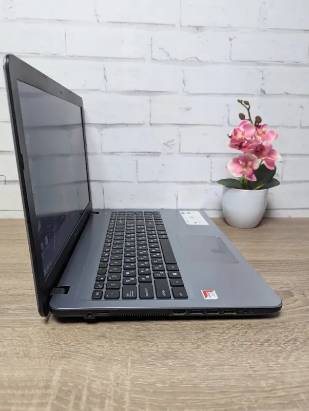 Ноутбук Б-клас Asus VivoBook A540B / 15.6" (1920x1080) TN / AMD A9-9425 (2 ядра по 3.1 - 3.7 GHz) / 16 GB DDR3 / 360 GB SSD / AMD Radeon R5 Graphics / WebCam б/в - зображення 5