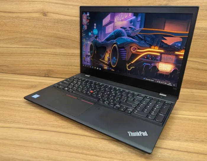 Ультрабук Lenovo ThinkPad T580 / 15.6" (1920x1080) IPS / Intel Core i7-8550U (4 (8) ядра по 1.8 - 4.0 GHz) / 16 GB DDR4 / 512 GB SSD / Intel UHD Graphics 620 / WebCam / TouchID / Windows 10 б/в - зображення 5