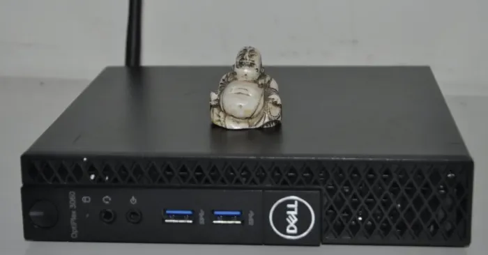 Неттоп Dell OptiPlex 3060 Micro USFF / Intel Core i3-8100T (4 ядра по 3.1 GHz) / 16 GB DDR4 / 256 GB SSD / Intel UHD Graphics 630 / Wi-Fi / Windows 11 Pro б/в - зображення 2