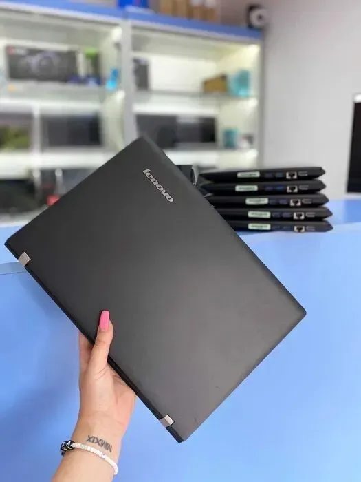 Ультрабук Lenovo E31-80 / 13.3" TN / Intel Core i3-6006U (2(4) ядра по 2GHz) / 8GB DDR3 / 128GB SSD / HD Graphics 520 / WebCam б/в - зображення 9