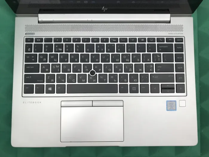 Ультрабук Б-класс HP EliteBook 840 G5 / 14"  IPS Touch / Core i7-8650U (4(8) ядра по 1.9-4.2 GHz) / 8GB DDR4 / 256GB SSD M.2 / UHD Graphics 620 / WebCam / USB 3.1 / HDMI б/в - зображення 4