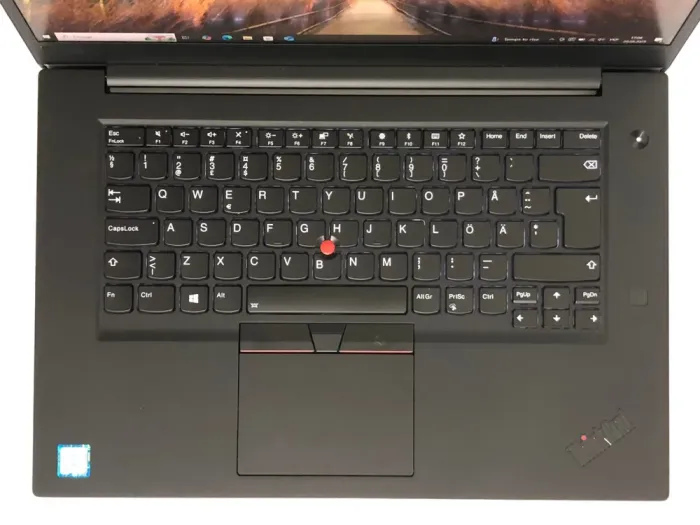 Ігровий ультрабук Б-класу Lenovo ThinkPad X1 Extreme Gen2 / 15.6" (1920x1080) IPS / Intel Core i7-9850H (6 (12) ядер по 2,6 - 4,6 ГГц) / 32 ГБ DDR4 / 1000 ГБ SSD / nVidia GeForce GTX 1650 Max-Q, 4 ГБ GDDR6, 128-біт / WebCam / Win 10 Pro б/в - зображення 8
