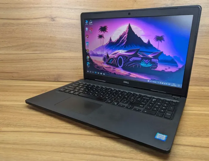 Ноутбук Dell Latitude 3580 / 15.6" (1366x768) TN / Intel Core i5-7200U (2 (4) ядра по 2.5 - 3.1 GHz) / 8 GB DDR4 / 256 GB SSD / Intel HD Graphics 620 / WebCam / Windows 10 б/в - зображення 5