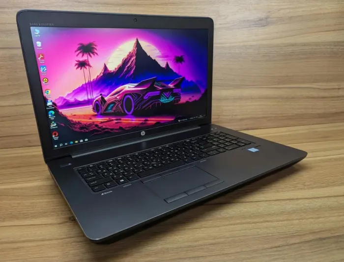 Мобільна робоча станція HP zBook 17 G4 / 17.3" (1920x1080) IPS / Intel Core i7-7700HQ (4 (8) ядра по 2.8 - 3.8 GHz) / 32 GB DDR4 / 512 GB SSD / nVidia Quadro P5000, 16 GB GDDR5X, 256-bit / WebCam / TouchID / Windows 10 б/в - зображення 4