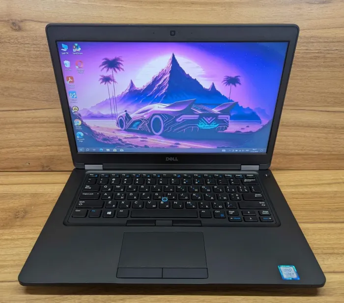 Ультрабук Dell Latitude 5490 / 14" (1366x768) TN / Intel Core i7-8650U (4 (8) ядра по 1.9 - 4.2 GHz) / 16 GB DDR4 / 512 GB SSD / Intel UHD Graphics 620 / WebCam / Windows 10 б/в - зображення 2