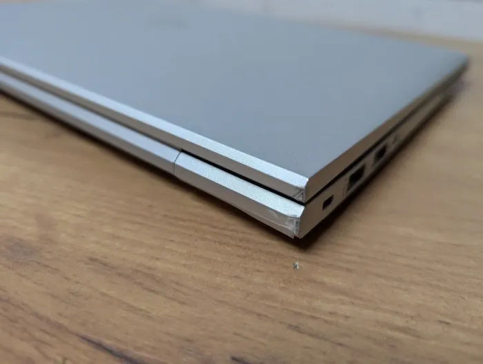 Ультрабук Б-клас HP EliteBook 845 G7 / 14" (1920x1080) TN Touch / AMD Ryzen 5 Pro 4650U (6 (12) ядер по 2.1 - 4.0 GHz) / 16 GB DDR4 / 256 GB SSD / AMD Radeon RX Vega 6 Graphics / WebCam / USB Type-C б/в - зображення 5