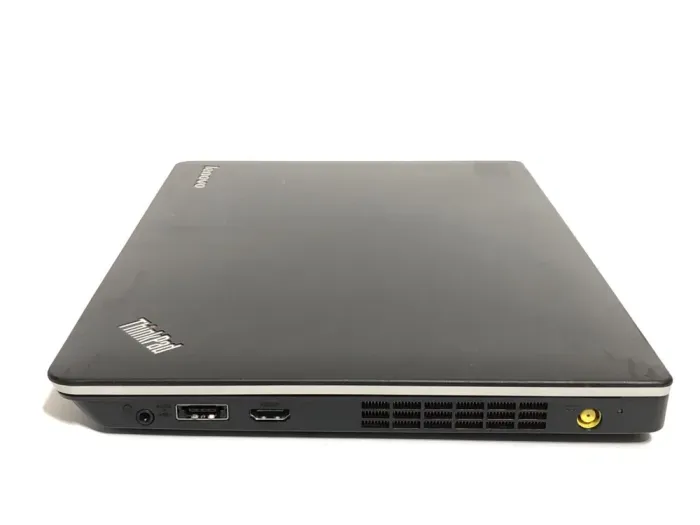 Ноутбук Lenovo ThinkPad Edge E320 / 13.3'' (1366x768) TN / Intel Core i3-2330M (2 (4) ядра по 2.2 GHz) / 4 GB DDR3 / 320 GB HDD / Intel HD Graphics 3000 / WebCam б/в - зображення 5