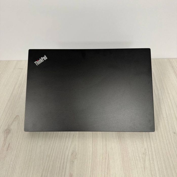 Ноутбук Lenovo ThinkPad E15 / 15.6" (1920x1080) IPS / Intel Core i5-10210U (4 (8) ядра по 1.6 - 4.2 GHz) / 8 GB DDR4 / 256 GB SSD NVMe / Intel UHD Graphics / WebCam б/в - зображення 3