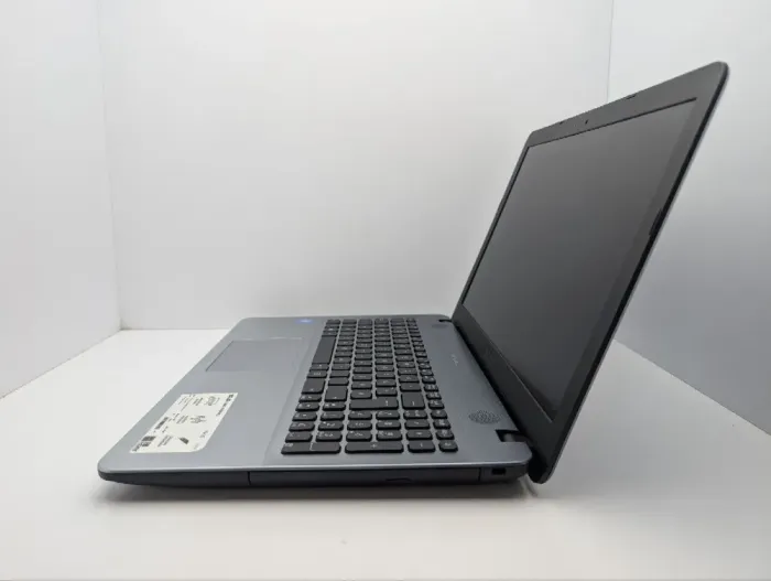 Ноутбук Asus F541S / 15.6" (1366x768) TN / Intel Celeron N3060 (2 ядра по 1.6 - 2.48 GHz) / 4 GB DDR3 / 120 GB SSD / Intel HD Graphics 400 / WebCam / DVD-ROM б/в - зображення 5