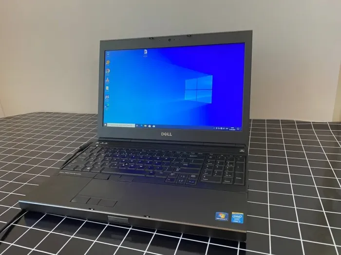 Мобільна робоча станція Б-клас Dell Precision M4800 / 15.6" (1920x1080) TN / Intel Core i7-4600M (2 (4) ядра по 2.9 - 3.6 GHz) / 8 GB DDR3 / 240 GB SSD / nVidia Quadro K2100M, 2 GB GDDR5, 128-bit / WebCam / HDMI / DisplayPort б/в - зображення 2