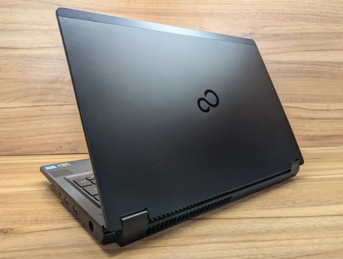 Мобільна робоча станція Fujitsu Celsius H780 / 15.6" (1920x1080) IPS / Intel Core i7-8750H (6 (12) ядер по 2.2 - 4.1 GHz) / 48 GB DDR4 / 512 GB SSD + 512 GB SSD / nVidia Quadro P600, 4 GB GDDR5, 128-bit / WebCam / Fingerprint / Windows 10 б/в - зображення 6