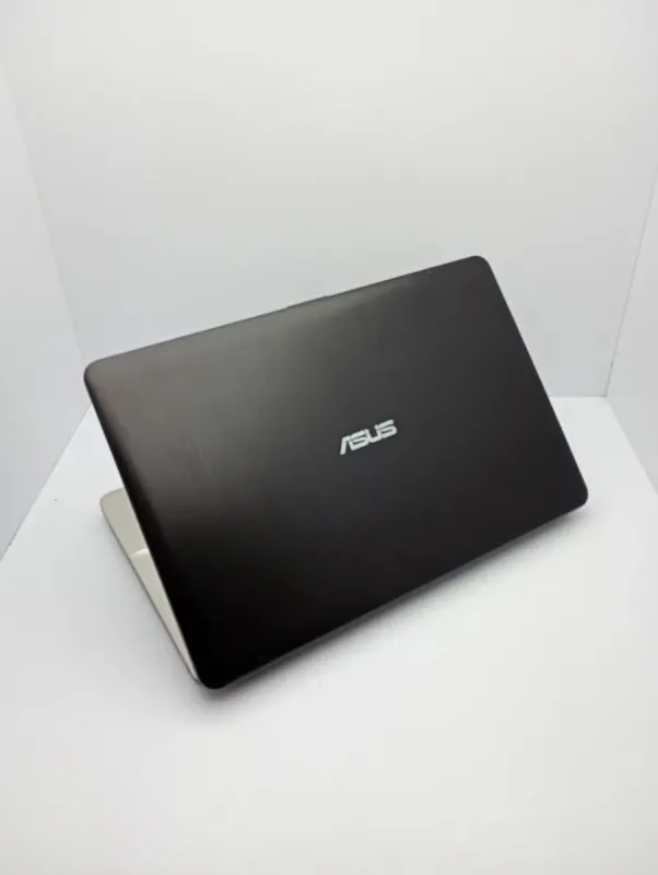 Ноутбук Asus R541 / 15.6" (1366x768) TN / Intel Celeron N4000 (2 ядра по 1.1 - 2.6 GHz) / 4 GB DDR3 / 500 GB HDD / nVidia GeForce 810M, 2 GB DDR3, 64-bit / WebCam б/в - зображення 7