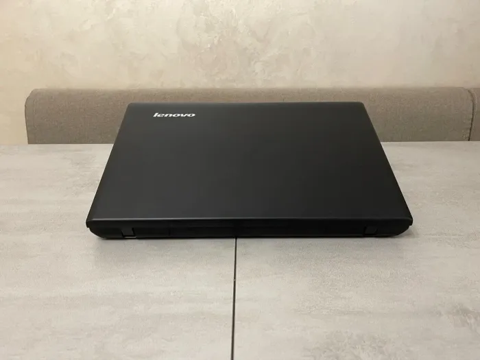 Ноутбук Lenovo Ginkgo 7A1 / 17.3" (1600x900) TN / Intel Pentium 3550M (2 ядра по 2.3 GHz) / 8 GB DDR3 / 128 GB SSD / Intel HD Graphics / WebCam б/в - зображення 7