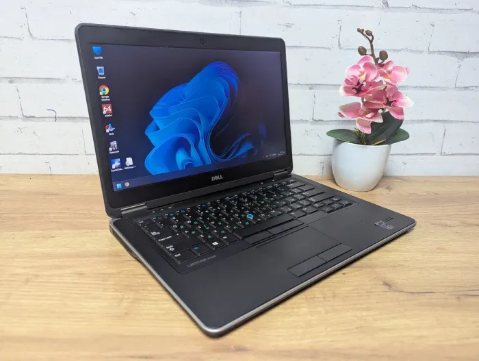 Ноутбук Б-клас Dell Latitude E7440 / 14" (1366x768) TN / Intel Core i5-4310U (2 (4) ядра по 2.0 - 3.0 GHz) / 8 GB DDR3 / 128 GB SSD / Intel HD Graphics 4400 / WebCam б/в - зображення 6