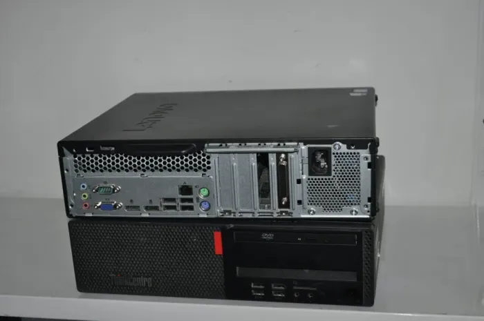 Комп'ютер Lenovo ThinkCentre M710s SFF / Intel Core i5-7400 (4 ядра по 3.0 - 3.5 GHz) / 32 GB DDR4 / 500 GB SSD / Intel HD Graphics 630 / DVD-ROM / Windows 11 Pro б/в - зображення 3