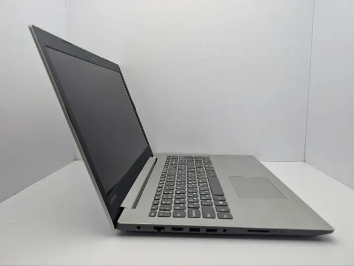 Ноутбук Lenovo IdeaPad 320-15IAP / 15.6" (1366x768) TN / Intel Pentium N4200 (4 ядра по 1.1 - 2.5 GHz) / 8 GB DDR3 / 120 GB SSD / AMD Radeon 530, 2 GB GDDR5, 64-bit / WebCam б/в - зображення 4