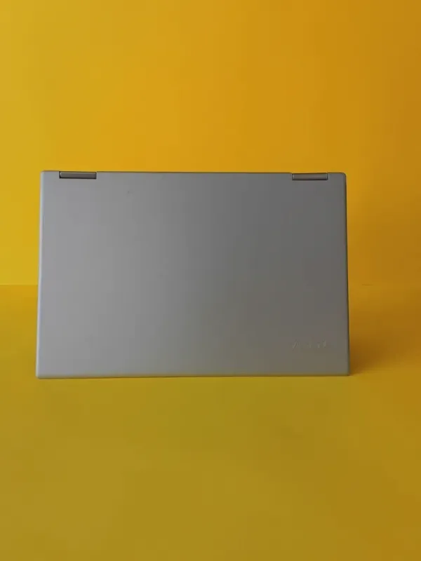 Ноутбук-трансформер Б-клас Lenovo Yoga 720-15IKB / 15.6" (1920x1080) IPS Touch / Intel Core i7-7700HQ (4 (8) ядра по 2.8 - 3.8 GHz) / 32 GB DDR4 / 256 GB SSD / Intel HD Graphics 620 / WebCam б/в - зображення 7