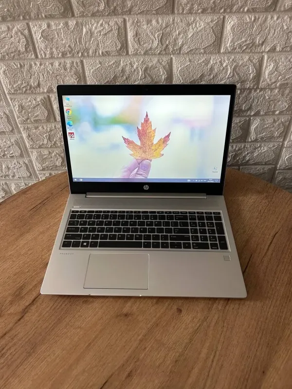 Ноутбук Б-клас HP ProBook 455R G6 / 15.6" (1366x768) TN / AMD Ryzen 3 3200U (2 (4) ядра по 2.6 - 3.5 GHz) / 8 GB DDR4 / 256 GB SSD / AMD Radeon Vega 3 Graphics / WebCam / HDMI б/в - зображення 2